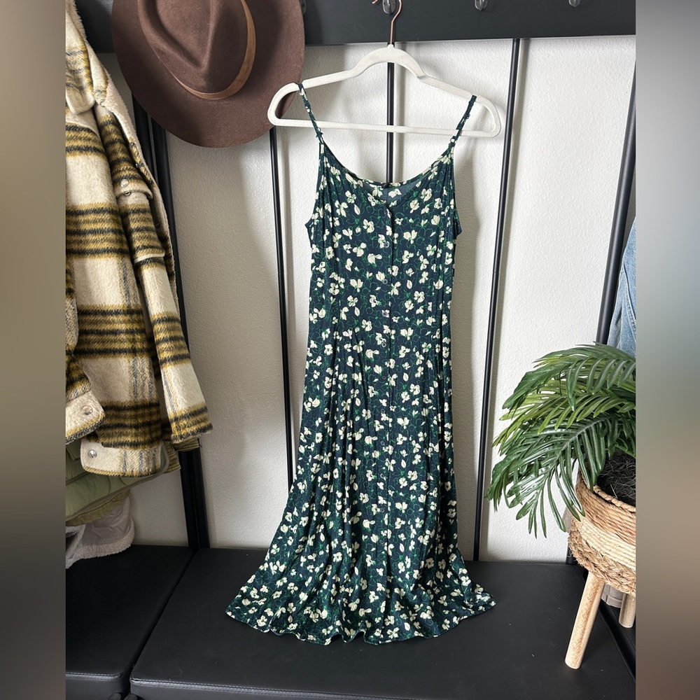 Uniqlo blue ditzy floral button front spaghetti strap cottagecore midi dress